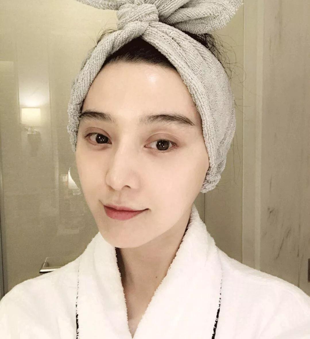 范冰冰的美貌脸是用面膜敷出来的,范冰冰敷面膜前涂水乳