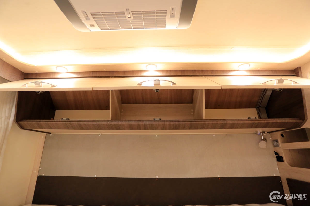 亚特b型房车最新款,10年的房车