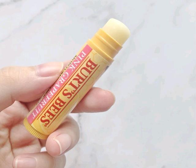 好用滋润的唇膏推荐曼秀雷敦,润唇膏推荐学生平价曼秀雷敦