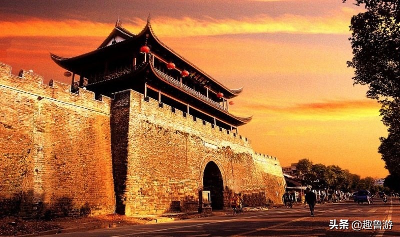 曲阜三孔游玩带点什么,曲阜三孔游玩必备