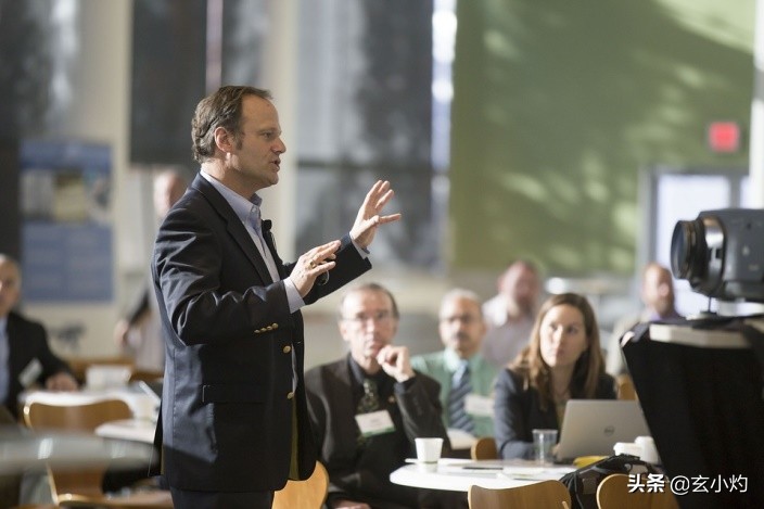心理学语言表达能力,成功的心理学说话技巧