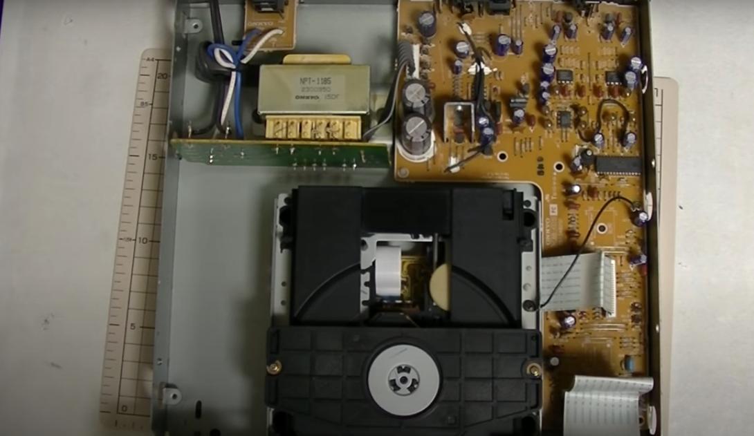 ONKYOC710MCD*放播**机，拆解维修，不读盘故障的思路和维修技巧