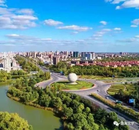 海门张謇铜像移位风水,张謇墓坐向