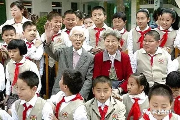 100年南京大桥绘画,南京红色100年