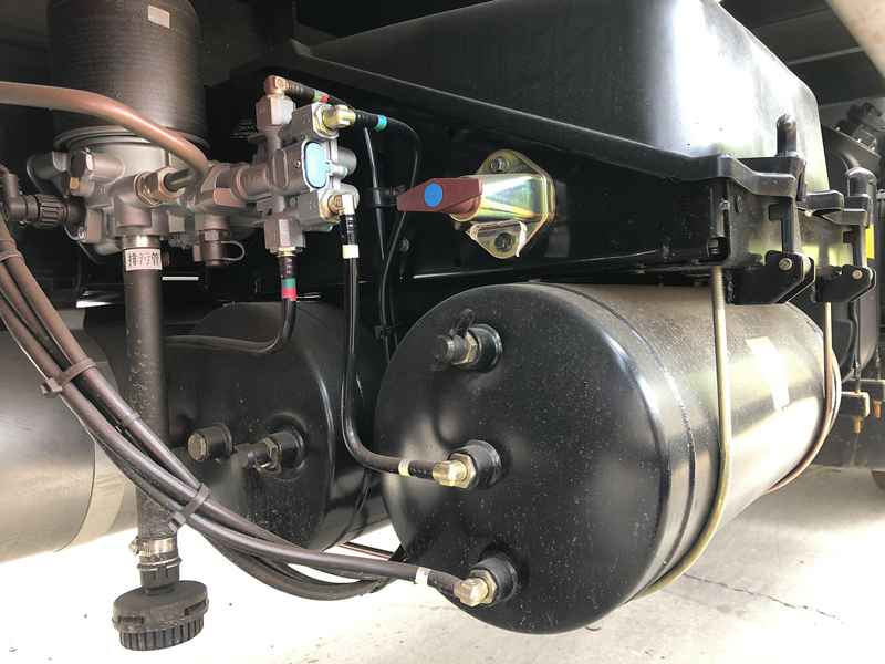 福田奥铃新捷运4米2报价图,奥铃捷运经典款4.2米