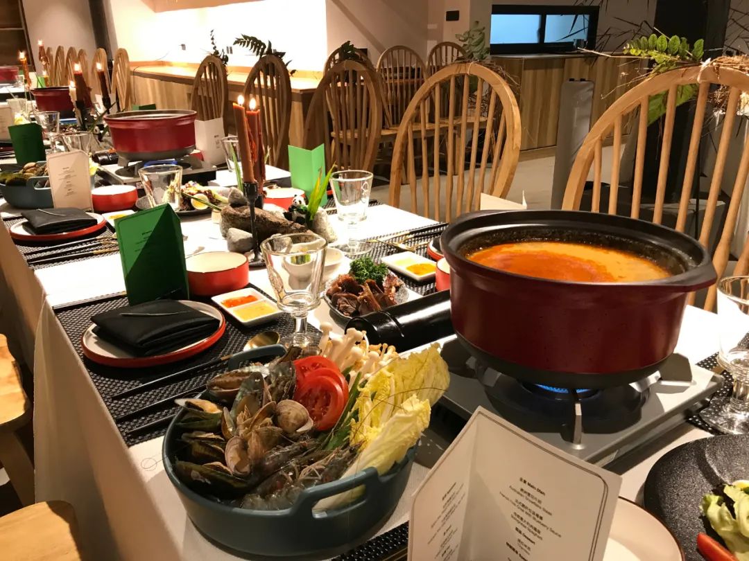 彭州太空舱营地,成都熊猫森林太空舱民宿