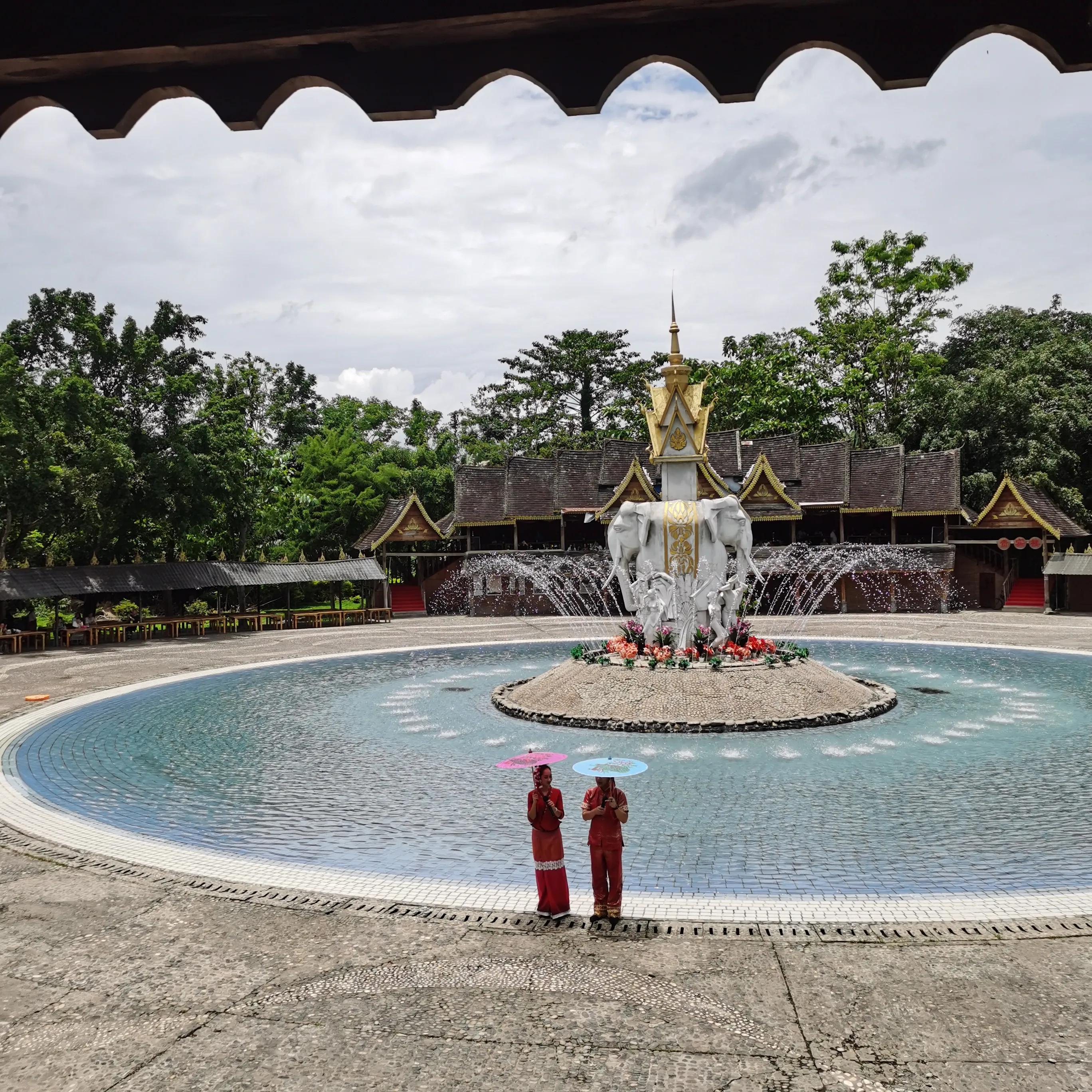 西双版纳曼远村游,西双版纳自由行一天攻略傣族园