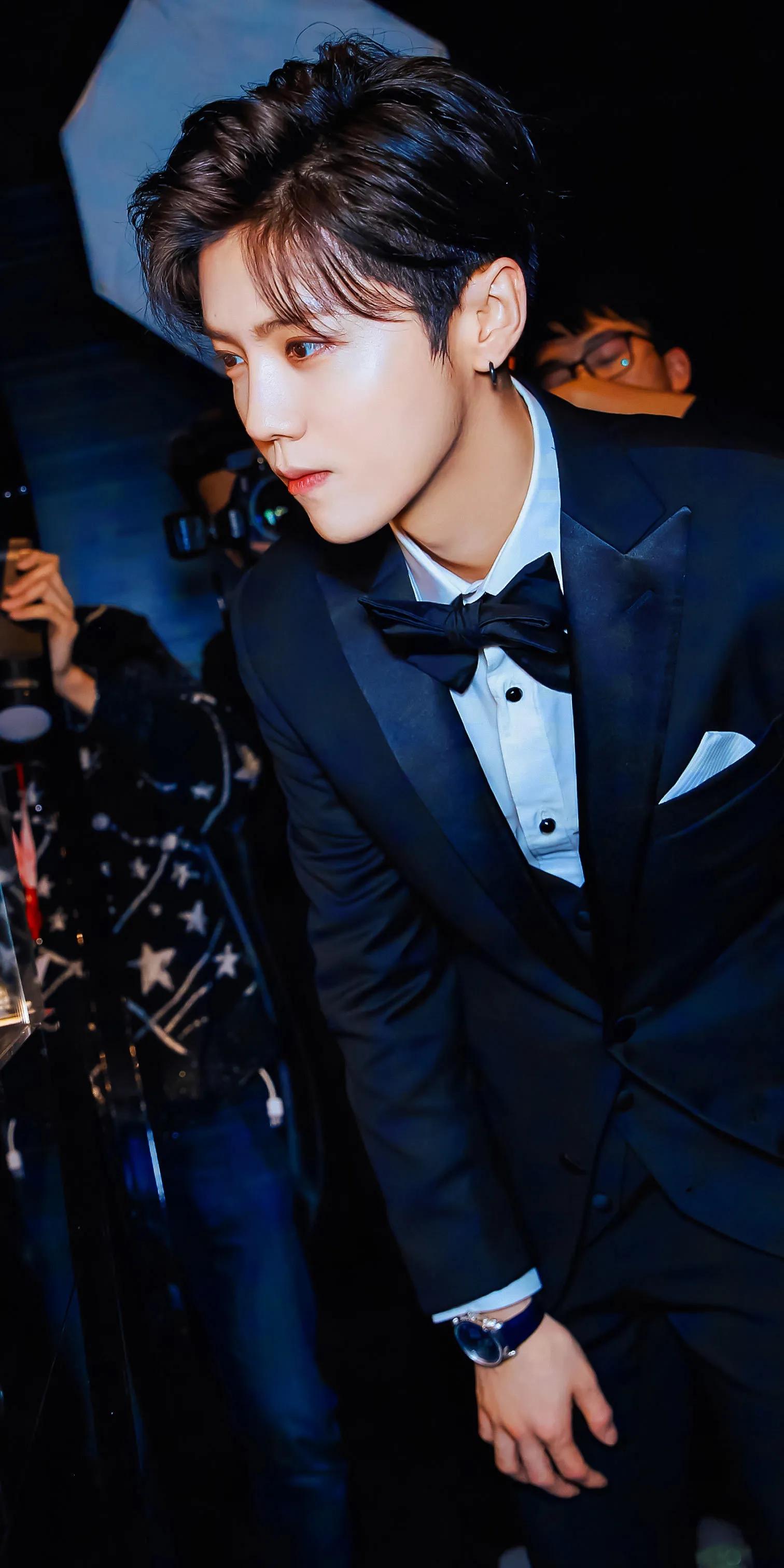 鹿晗霸道总裁图片,鹿晗4k超清壁纸全面屏