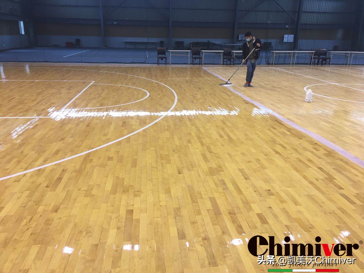 篮球场地面油漆用什么漆,篮球半场地涂漆效果图