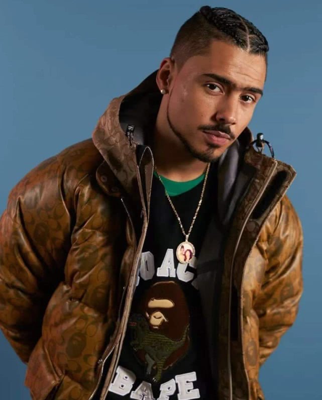 coach蔻驰联名款,蔻驰联名bape皮衣