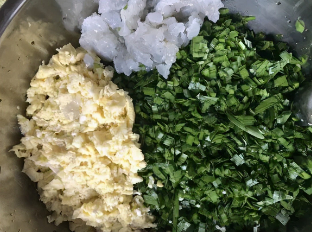 正宗的三鲜馅都有什么,过年包素三鲜馅水饺到底是哪三鲜