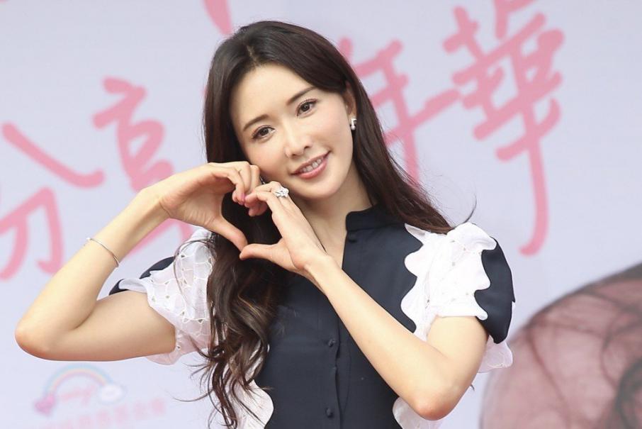 日版林志玲打败新垣结衣？曾因撒娇被臭骂心机，现靠写真重新翻红