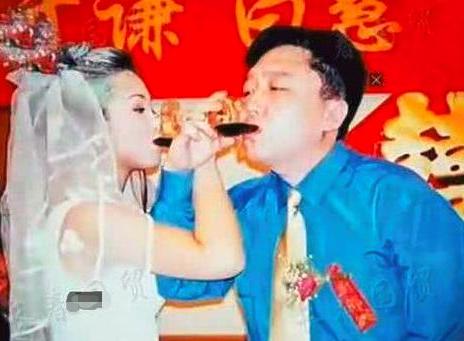 曾月收入百万夫妻流浪也不打工,曾小贤月收入多少钱