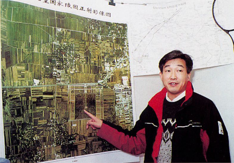 秦皇陵兵马俑外国人,秦俑博物馆的兵马俑是真的吗