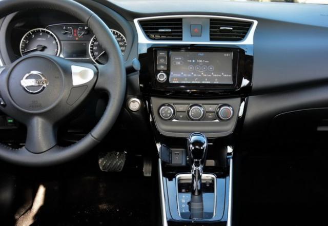 2020款轩逸和19年卡罗拉哪个好,轩逸2020款好还是2019卡罗拉好