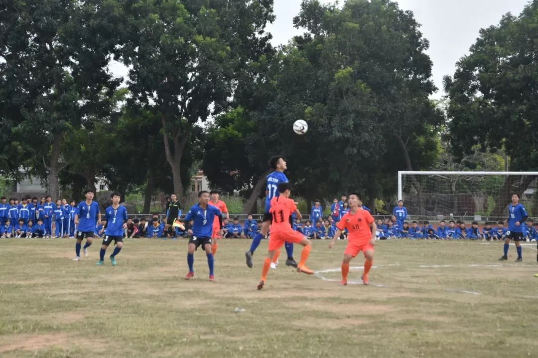 万宁小学足球队去保亭比赛,万宁中学生足球联赛2021