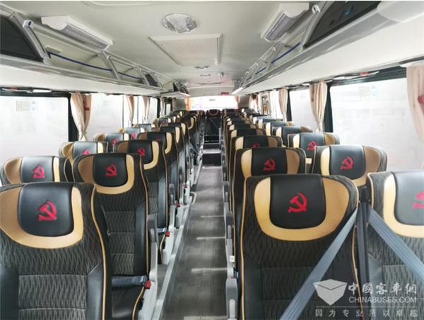 10辆“*产党共**员号”福田欧辉BJ6122交付沈阳安泰旅游公司