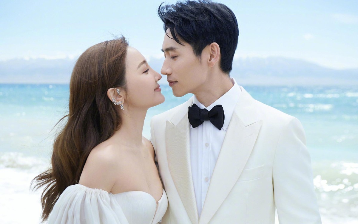 魏晨罕见晒恩爱,魏晨晒结婚一周年快乐