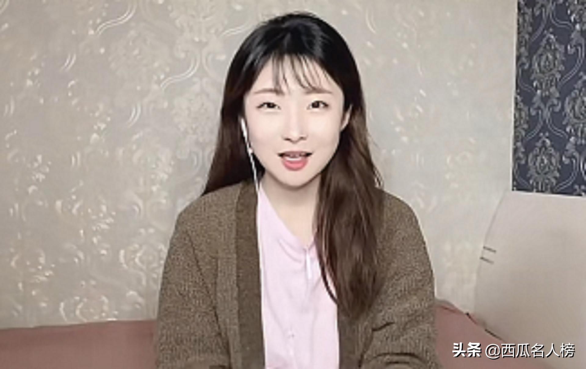 97年女收纳师叠衣服月入50w,月入过万的整顿师叠衣服