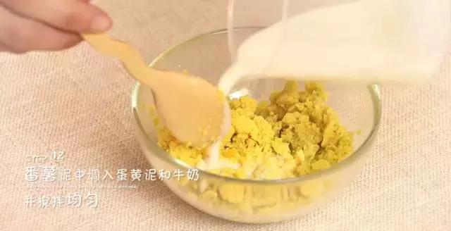 金牌育儿嫂爱做的3种蒸蛋糕,金牌育儿嫂宝宝三个月视频