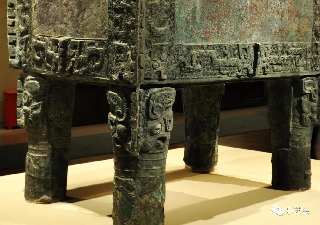 汉代青铜鼎三足鼎价格,海内著名三件青铜大鼎