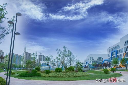 伊滨楼市,伊滨区房价为什么降那么多