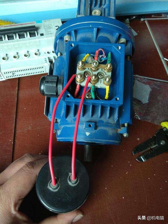 三相1.5千瓦电机怎么改成单相接线,变频器单相变三相工作原理