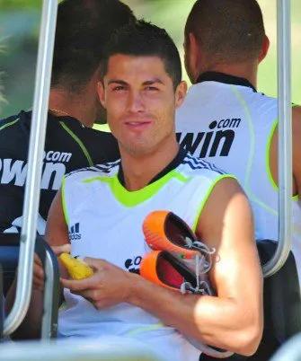 运动员为什么比赛时吃香蕉,为什么运动员赛前吃香蕉