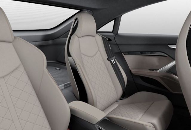 新款奥迪tt改四门,奥迪tt两门和四门空间