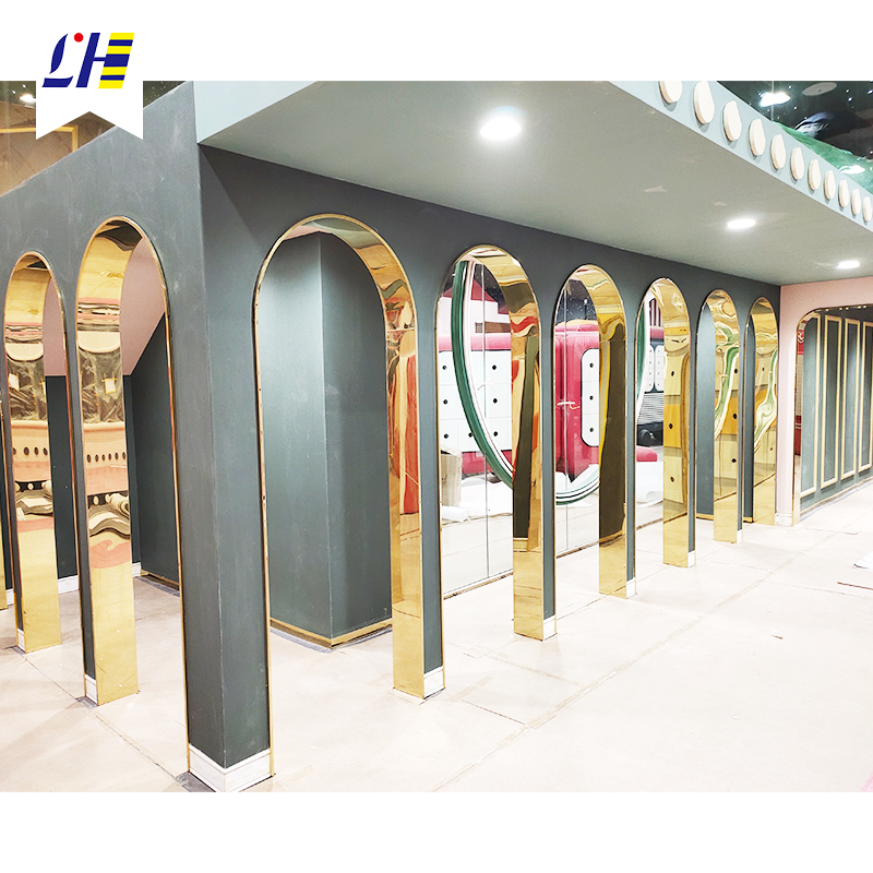 现代时髦装饰材料，不锈钢香槟金门框，人人都夸太有档次了