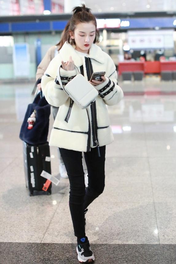 宋祖儿羊羔绒衫,宋祖儿同款卫衣外套