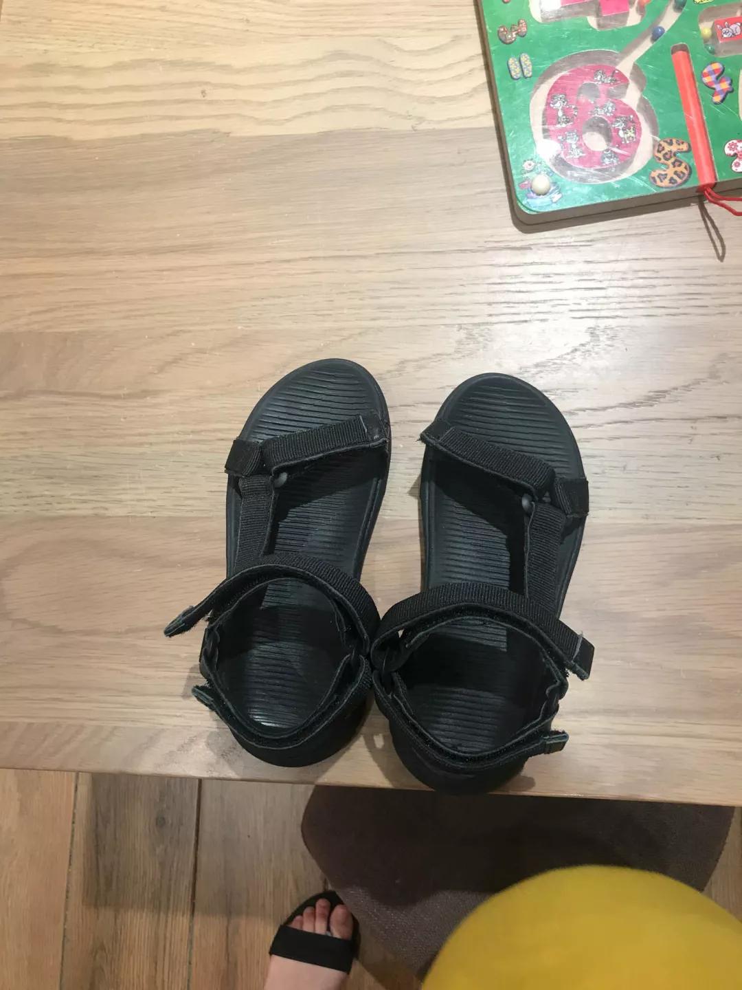 儿童凉鞋软底什么牌子好,儿童凉鞋哪种鞋底舒服