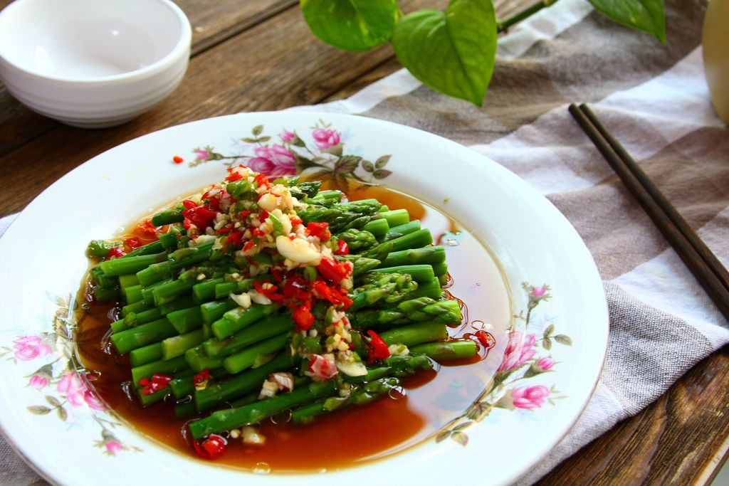 葱油芦笋的8种吃法,芦笋的9种做法抗癌助消化