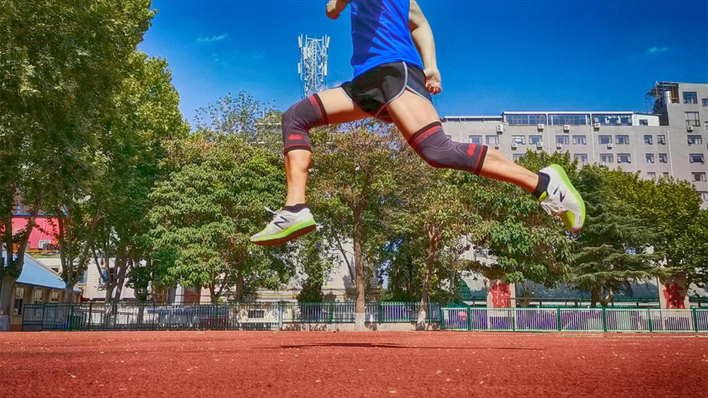 跑步护膝真能保护膝盖吗,保护膝盖从小抓起