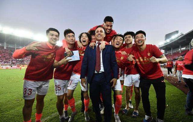 罔顾事实背信弃义狼狈为奸,罔顾事实一意孤行