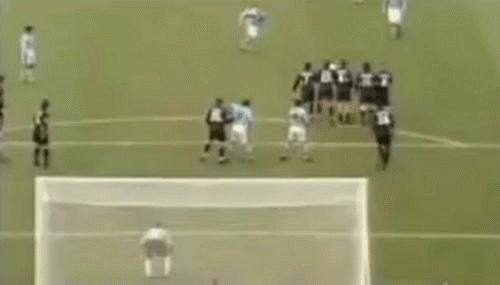 足球场豪情对抗,现役11人最强足球球员组成的阵容