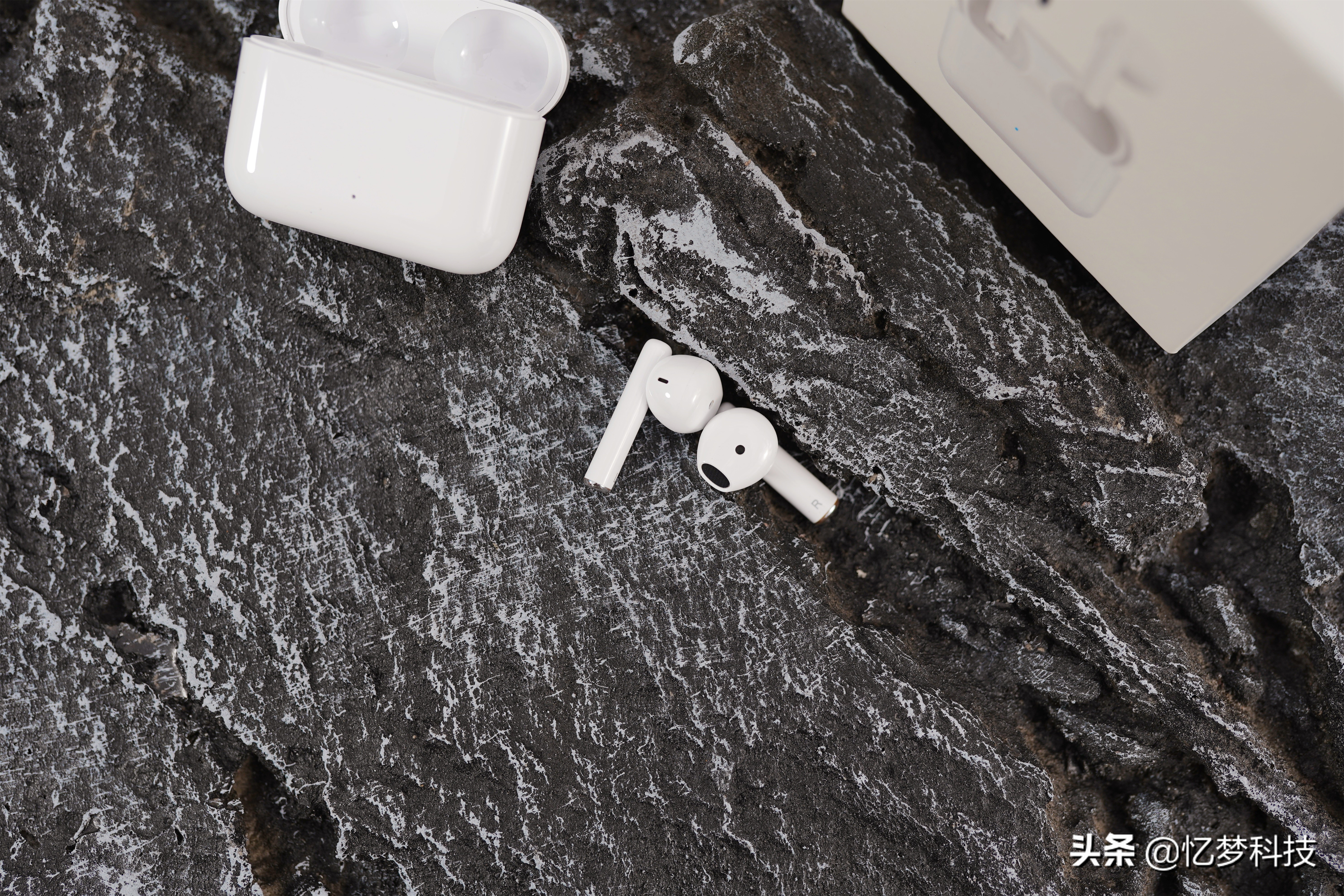 光荣earbudsx2和红米buds3哪个好,oppoencoair和光荣earbudsx2