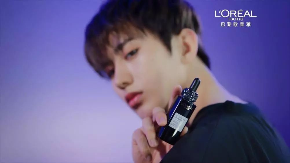 迪丽热巴蔡徐坤王源微博之夜,蔡徐坤王源