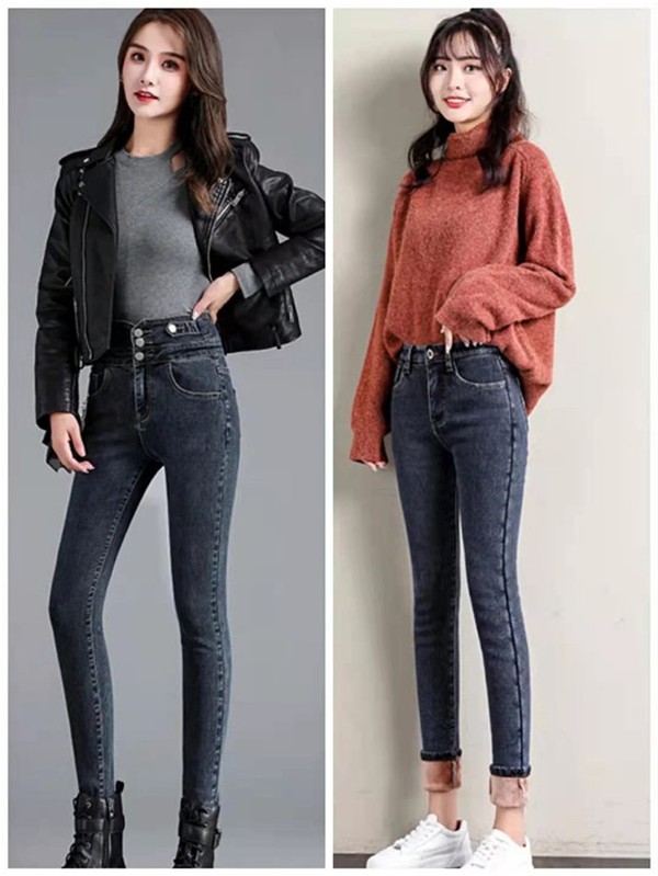 黑色大衣牛仔裤穿搭高级感经典款,修身牛仔裤配大衣的最佳搭配