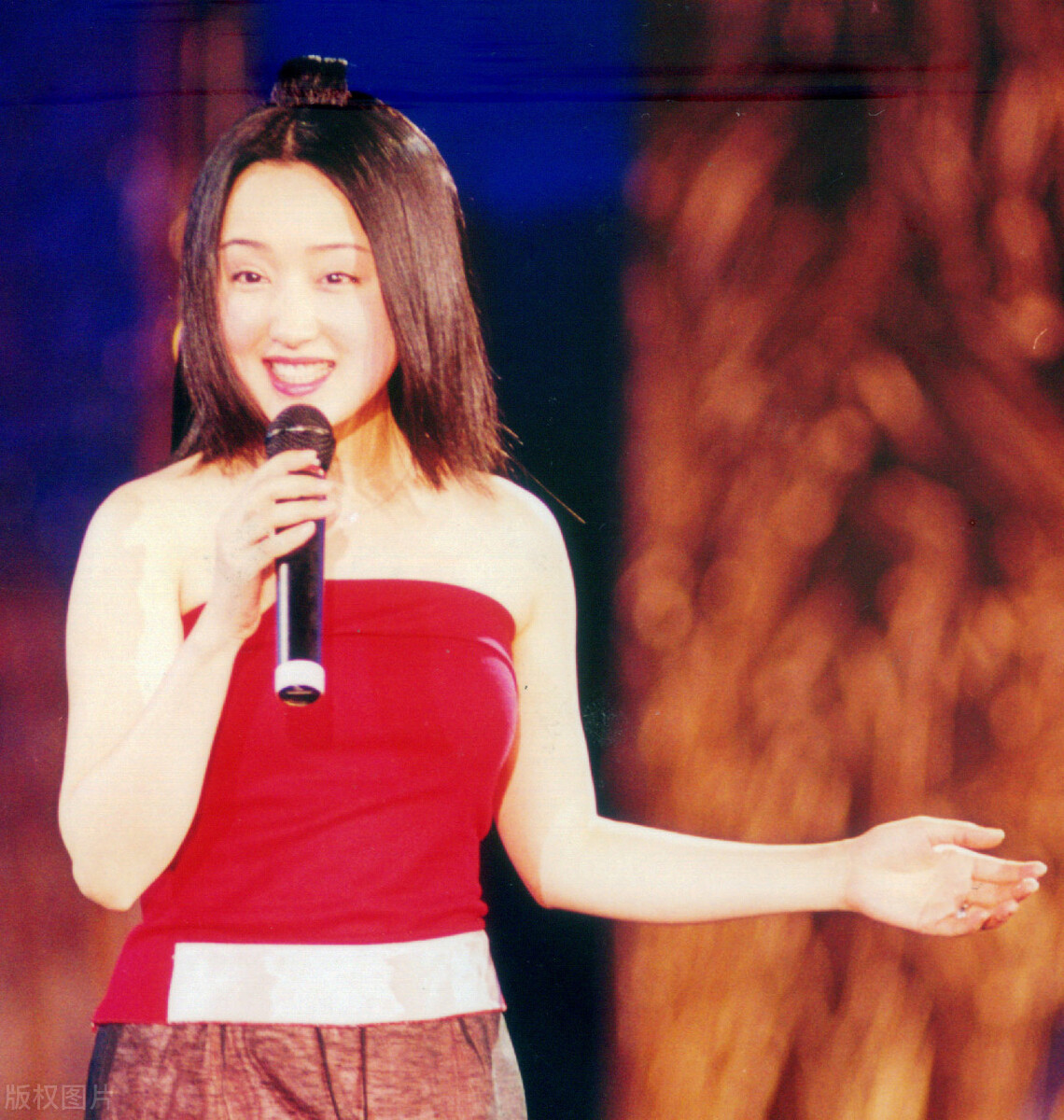 关于杨钰莹的历史经过,杨钰莹历史记录