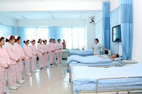 华西护理学院专业,华西职业技术学院护理专业怎么样