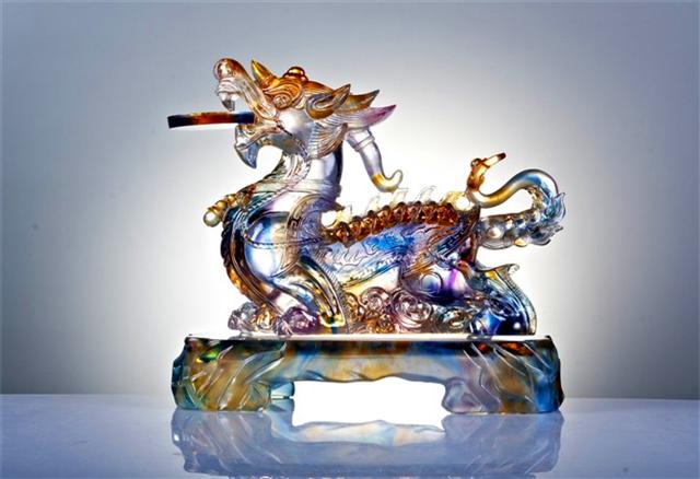 名器“琉璃”，价比玉高，为何常被古人用作建筑材料？