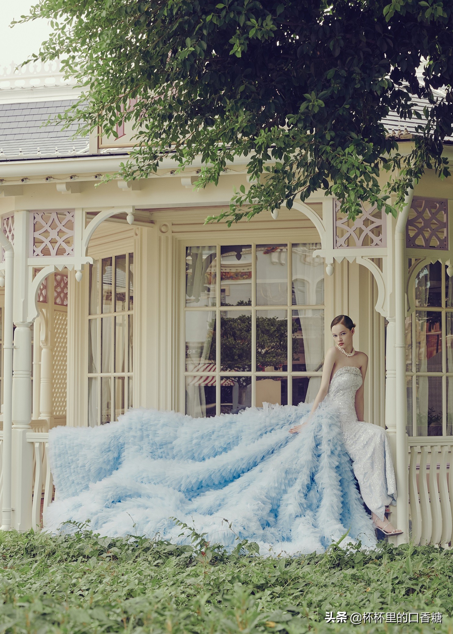 迪士尼公主礼服女童,迪士尼公主礼服还原冰雪奇缘