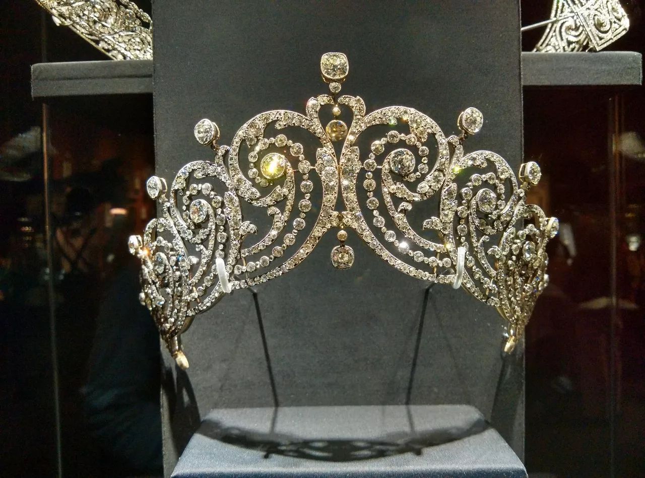 卡地亚经典金曲,卡地亚隽永设计