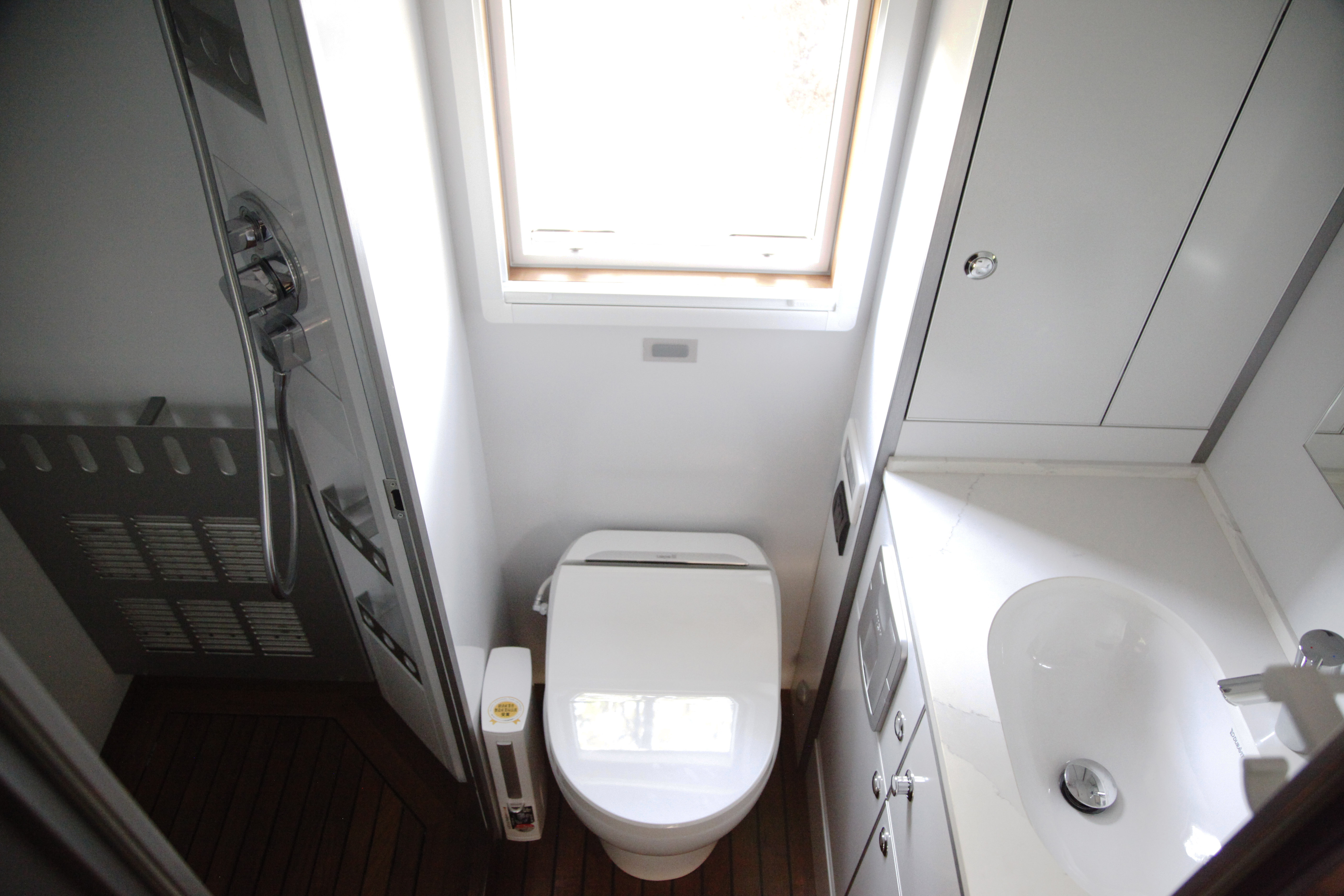 越野强劲王者，独栋别墅享用，阿莫迪罗曼8x8征服你了吗？