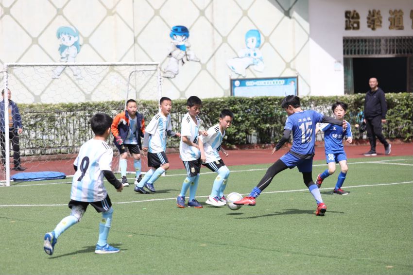 盐道街小学得胜分校足球联赛,沙湾路小学班级足球联赛火热开赛