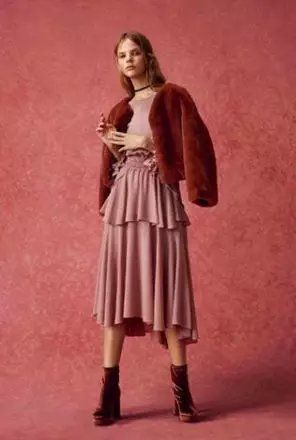 秋冬的裙子这样穿才好看,冬季裙子穿搭女2020高级感