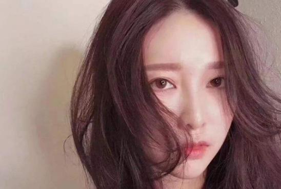 剪刘海教程法式八字刘海适合方脸,什么刘海能修饰脸颊还能露出刘海