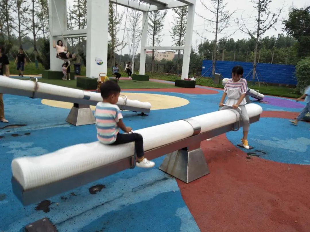 建业足球小镇一日游攻略,建业足球小镇附近有什么玩的