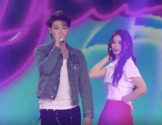 演唱会818看台视角,818晚会运镜